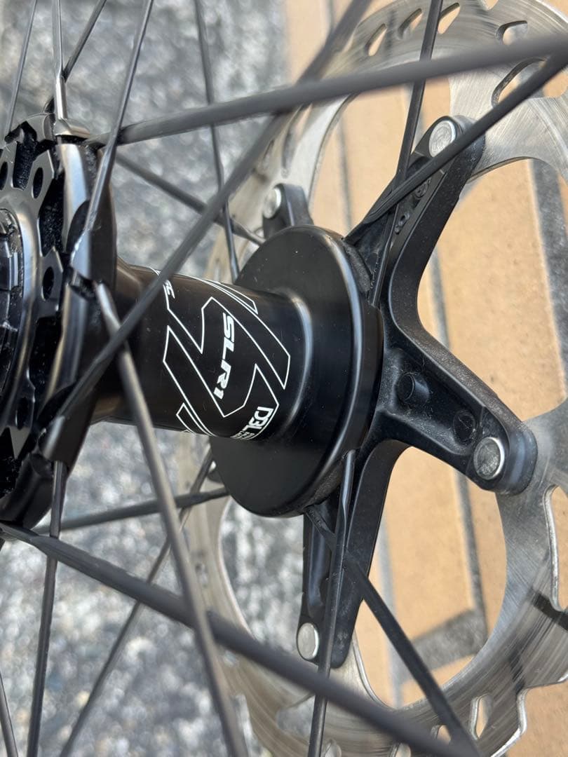 ジャイアント　SLR1 カーボンホイール　DISC シマノ　11/12速対応