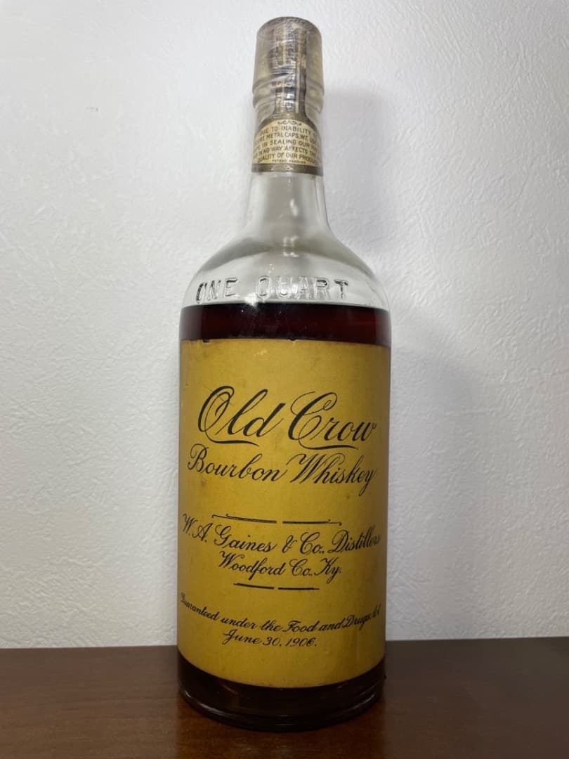 ★ Old Crow Bourbon Whiskey 1 Quart ★