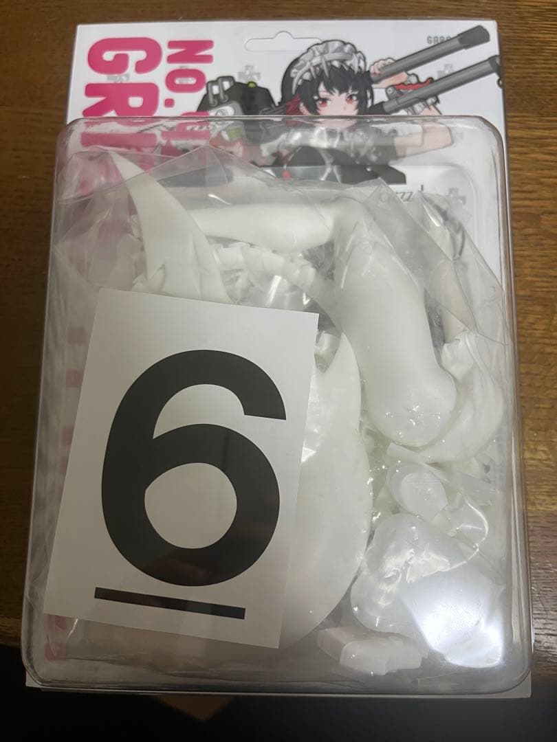 グリズリーパンダ　エレン・ジョーゼンゼロ　未塗装未組立　 ガレキ WF2026W