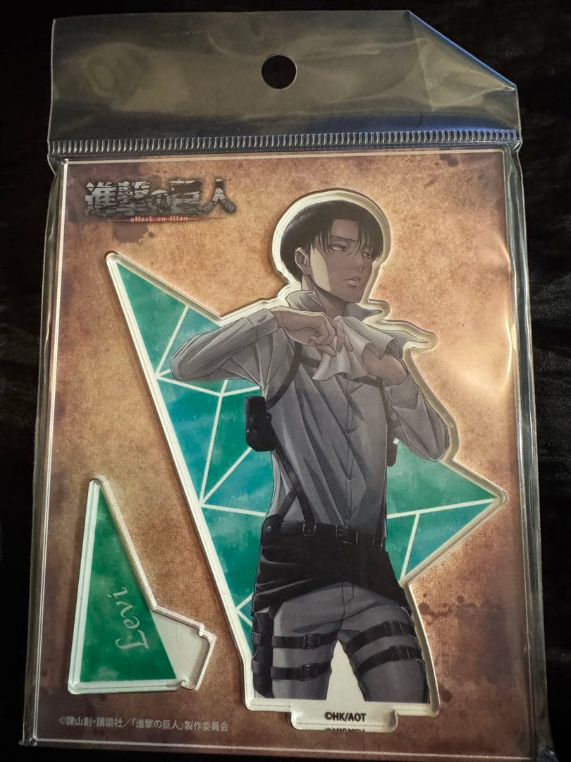 進撃の巨人　アニメガ文教堂　リヴァイ　アクリルスタンド