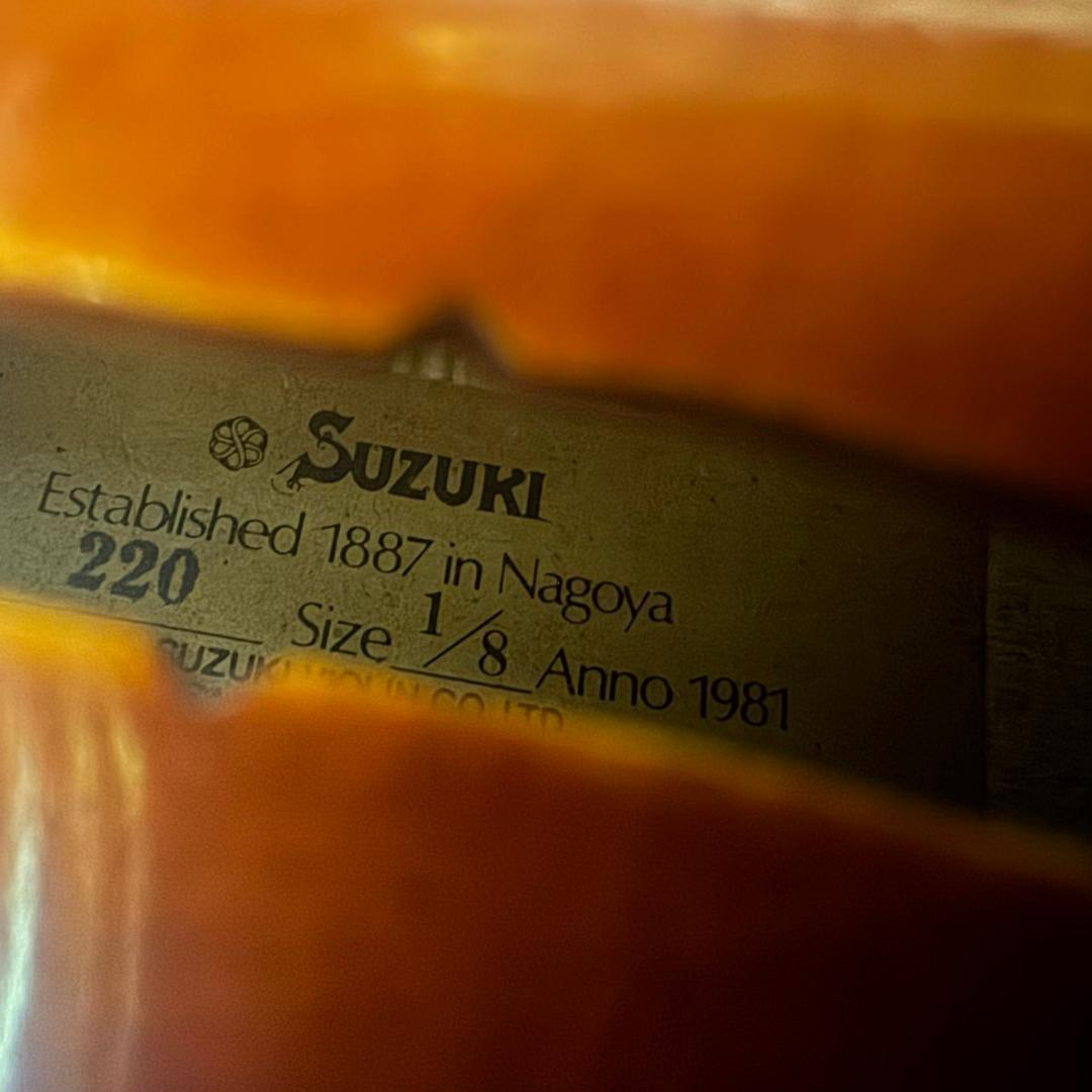 ☆SUZUKI　1/8　バイオリン　No.220　1981年製　鈴木バイオリン