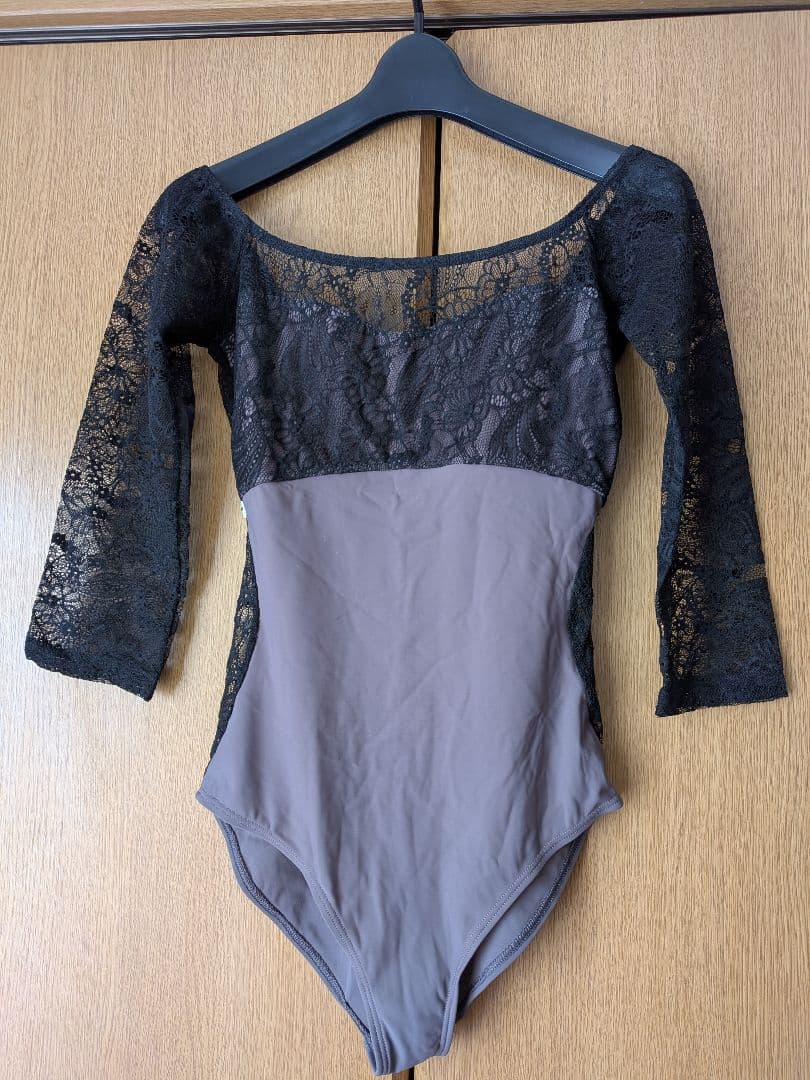 デラロミラノ　新品未使用　七分袖　 Lサイズ レオタード