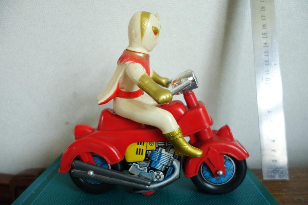【訳アリ】※箱違い　昭和レトロ　正義のシンボルコンドールマン　バイク　マスダヤ