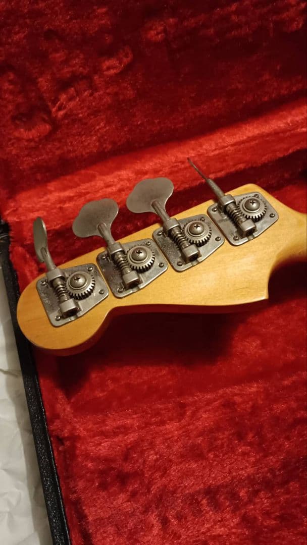 フェルナンデス　ジャズ・ベース・タイプ　フレットレス・ベース