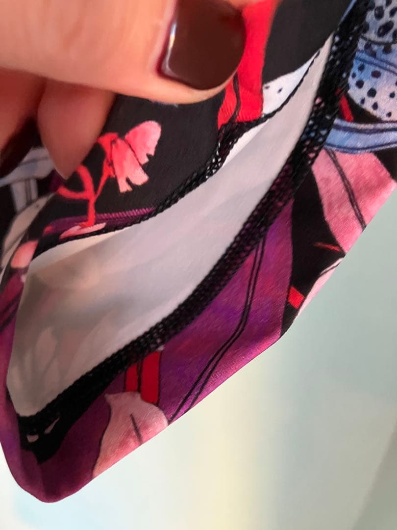 （美品）試着のみハワイで購入Lululemon 柄レギンスサイズ6 ルルレモン