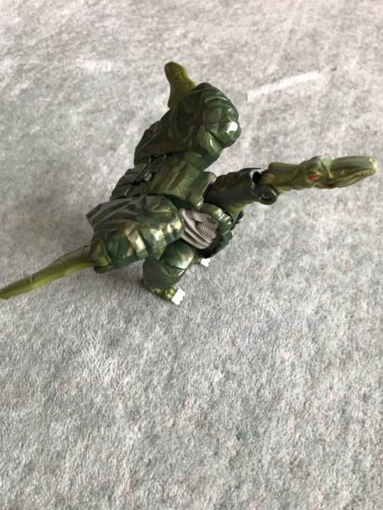 稀少 BANDAI マシンロボ 岩石恐竜 ロックギラン 変形 ロボット バンダイ