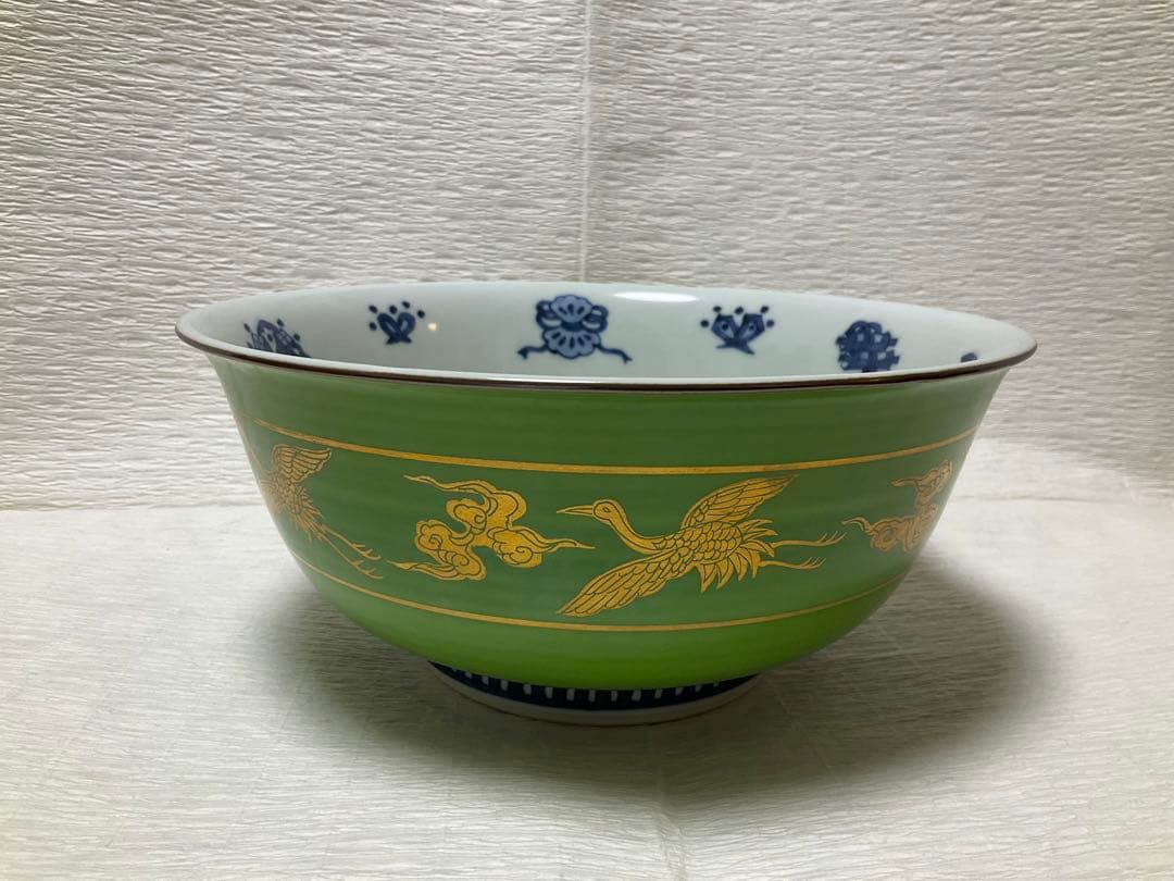 林淡幽　鶸金蘭手雲鶴紋鉢　五山窯　菓子鉢　共箱　宝尽くし柄