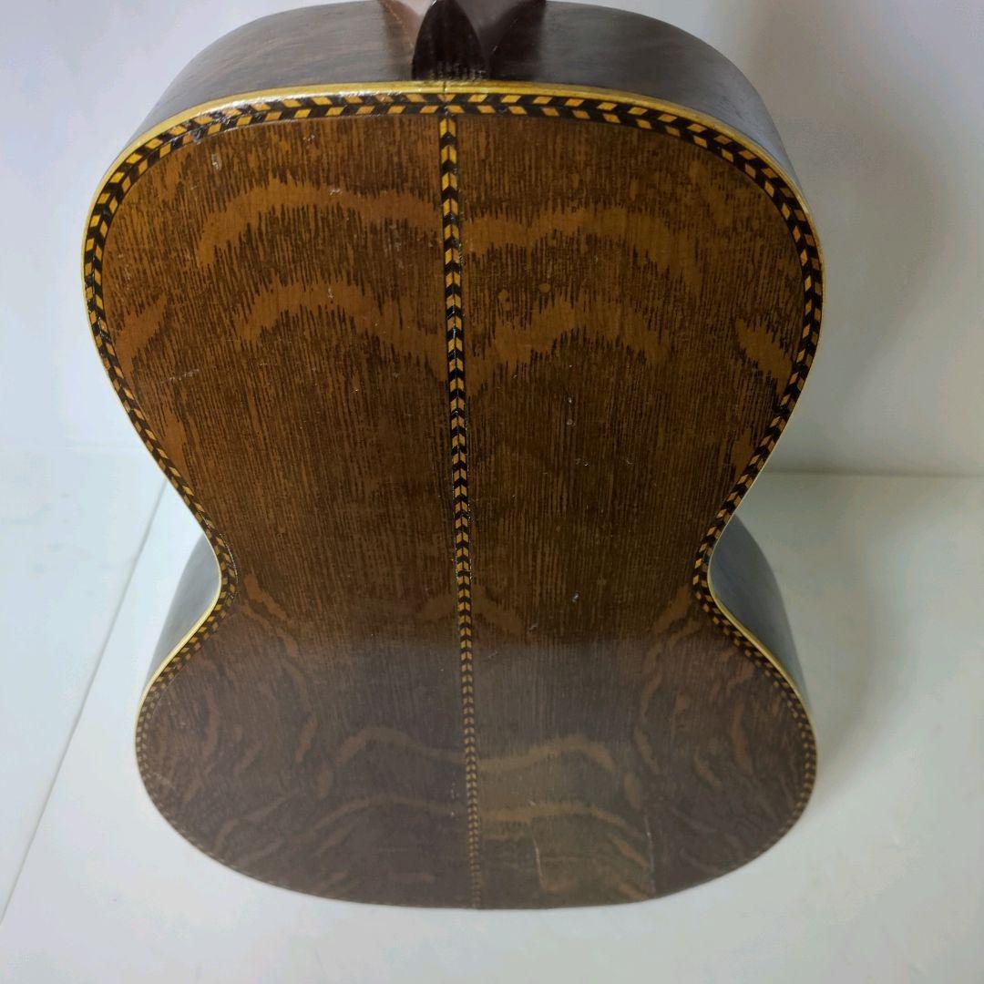 Regal Parlor 1920′-1930′ Acoustic Guitar