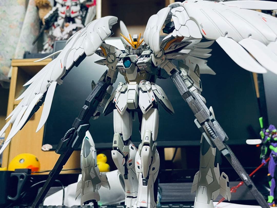 mgウイングゼロカスタム　kaのスーホワイト風塗装