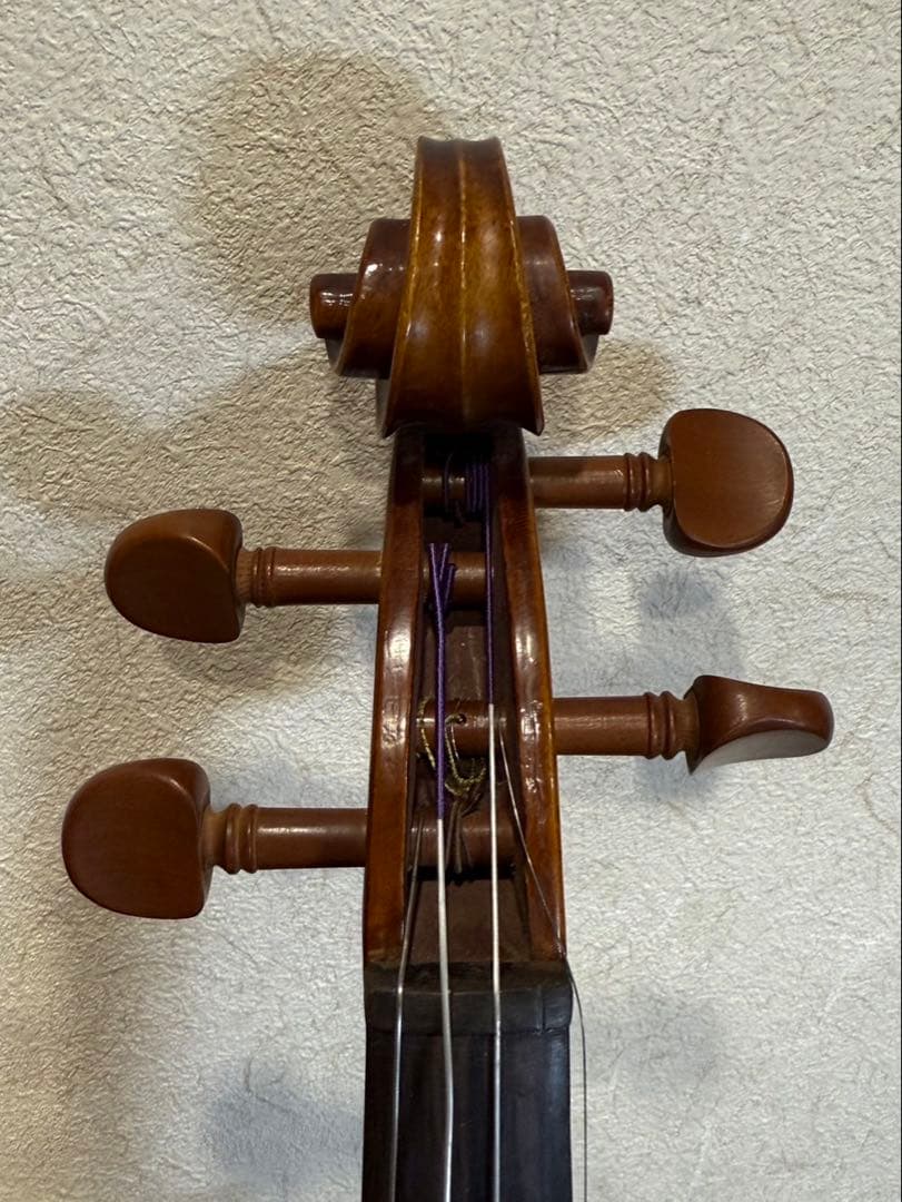 【送料込み】ハルシュタット　バイオリン 本体 ケース付き　付属品あり　4／4