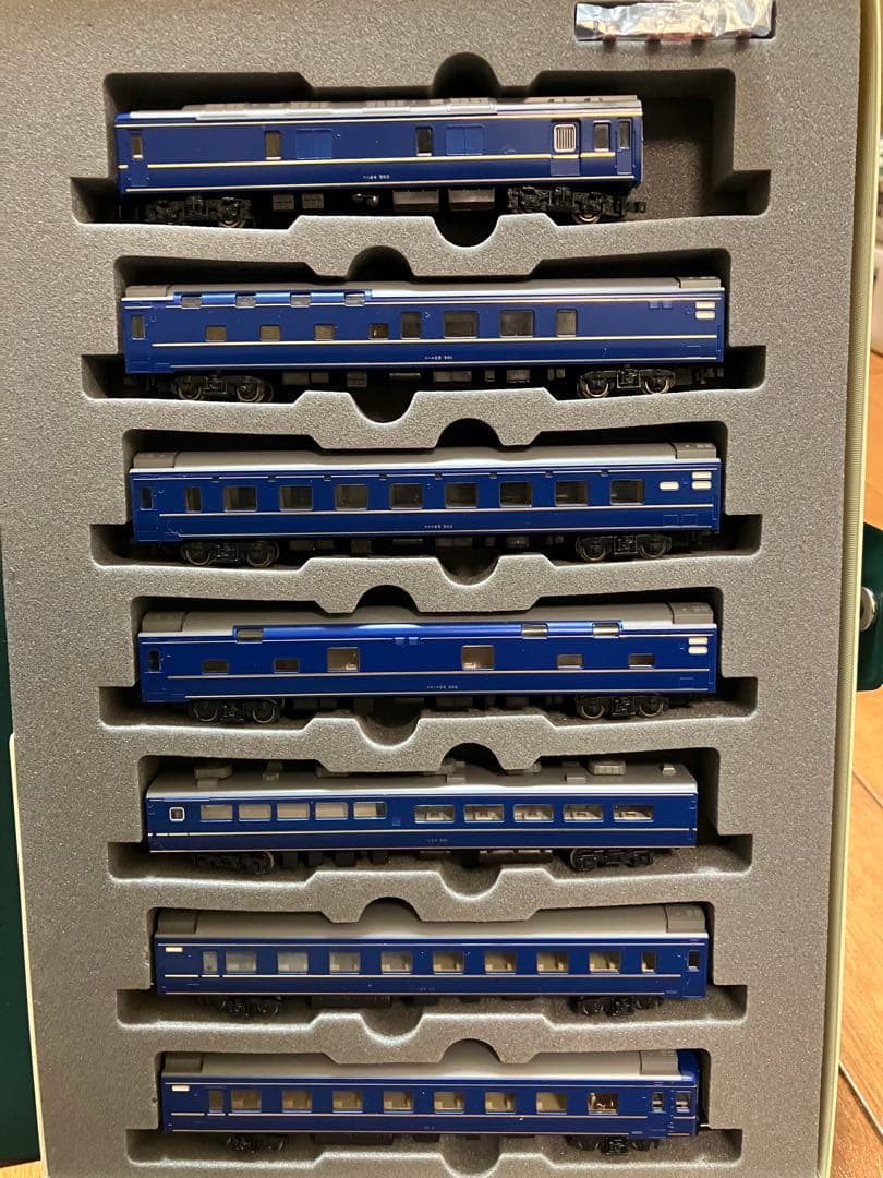 KATO 24系25形 北斗星 7両セット＋EF81形電気機関車