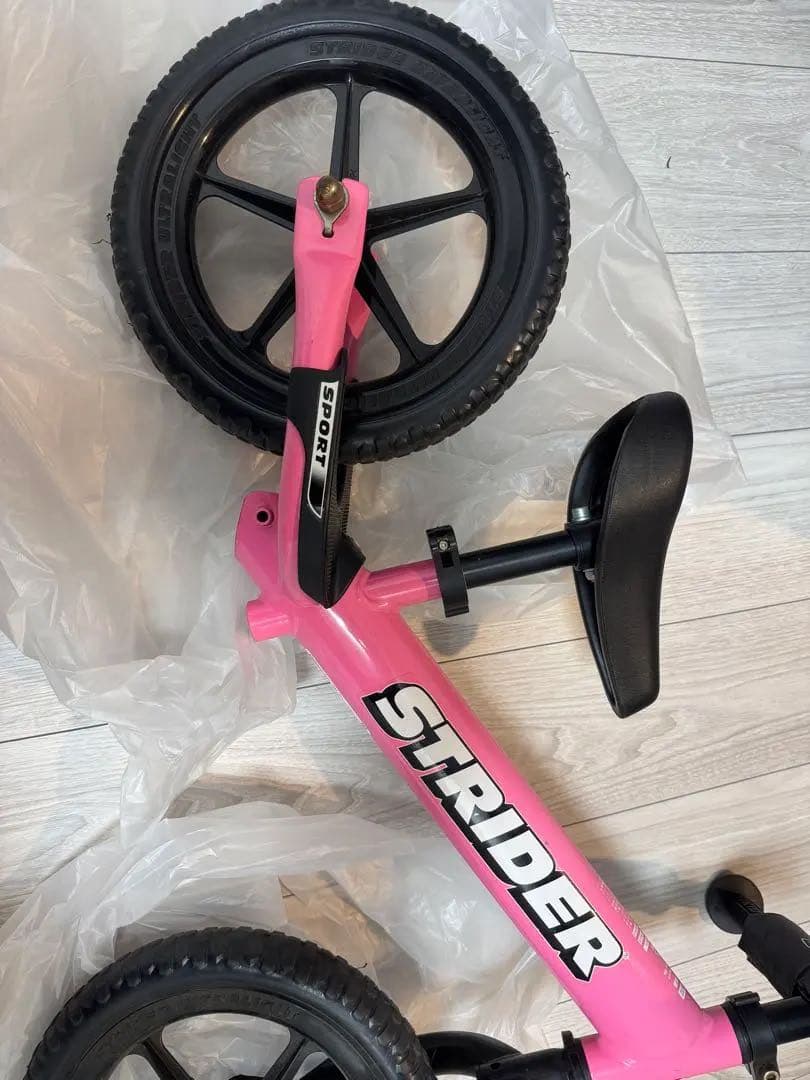 STRIDER ストライダー ピンク バランスバイク