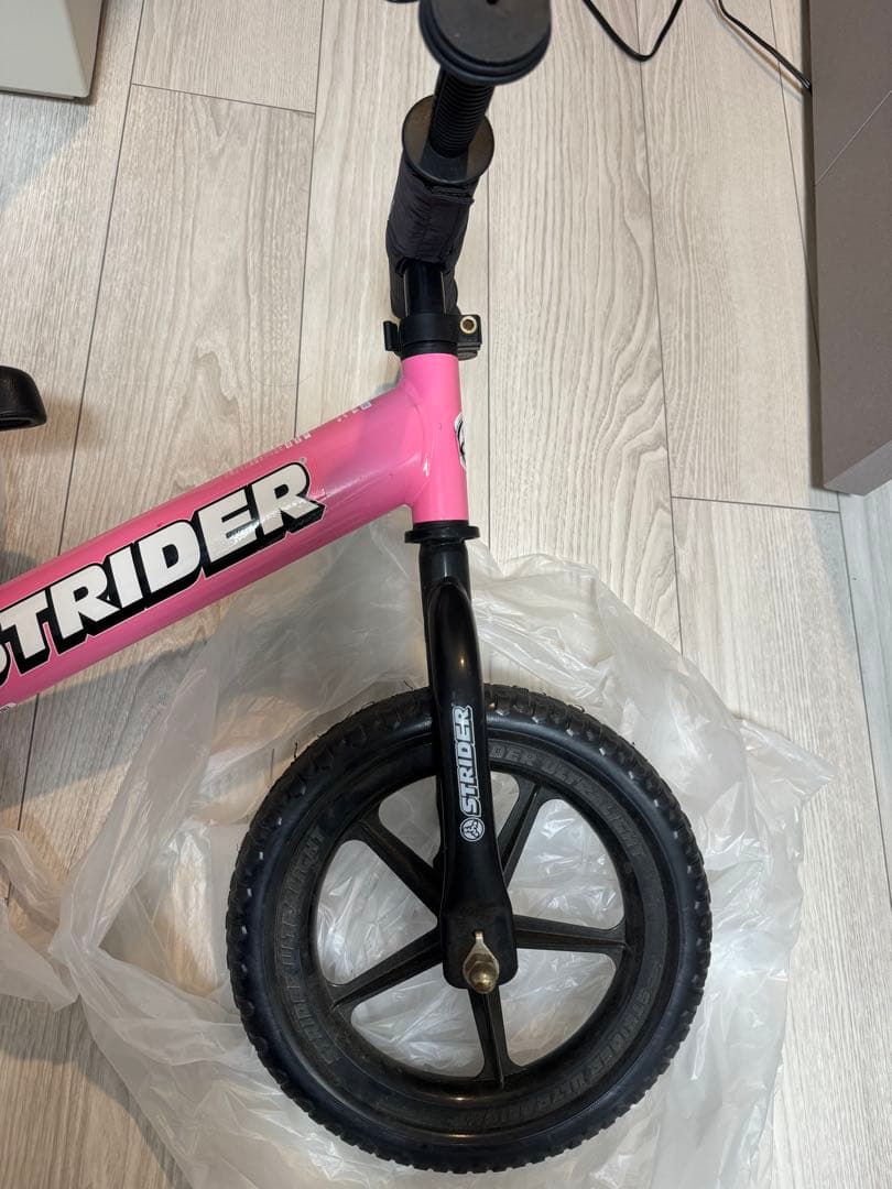 STRIDER ストライダー ピンク バランスバイク