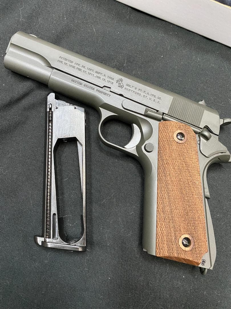 トイガン BATON airsoft M1911A1 CO2GBB LIMITED
