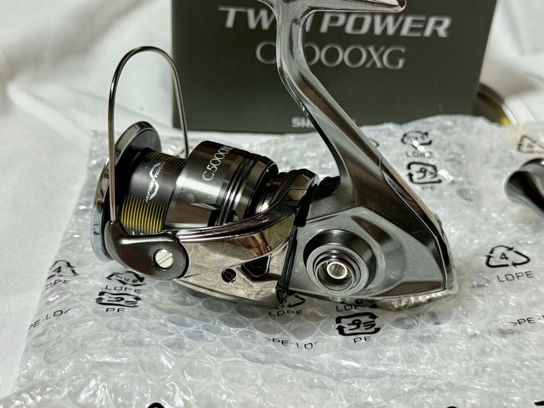 SHIMANO 24 ツインパワー C5000XG 新品・未使用