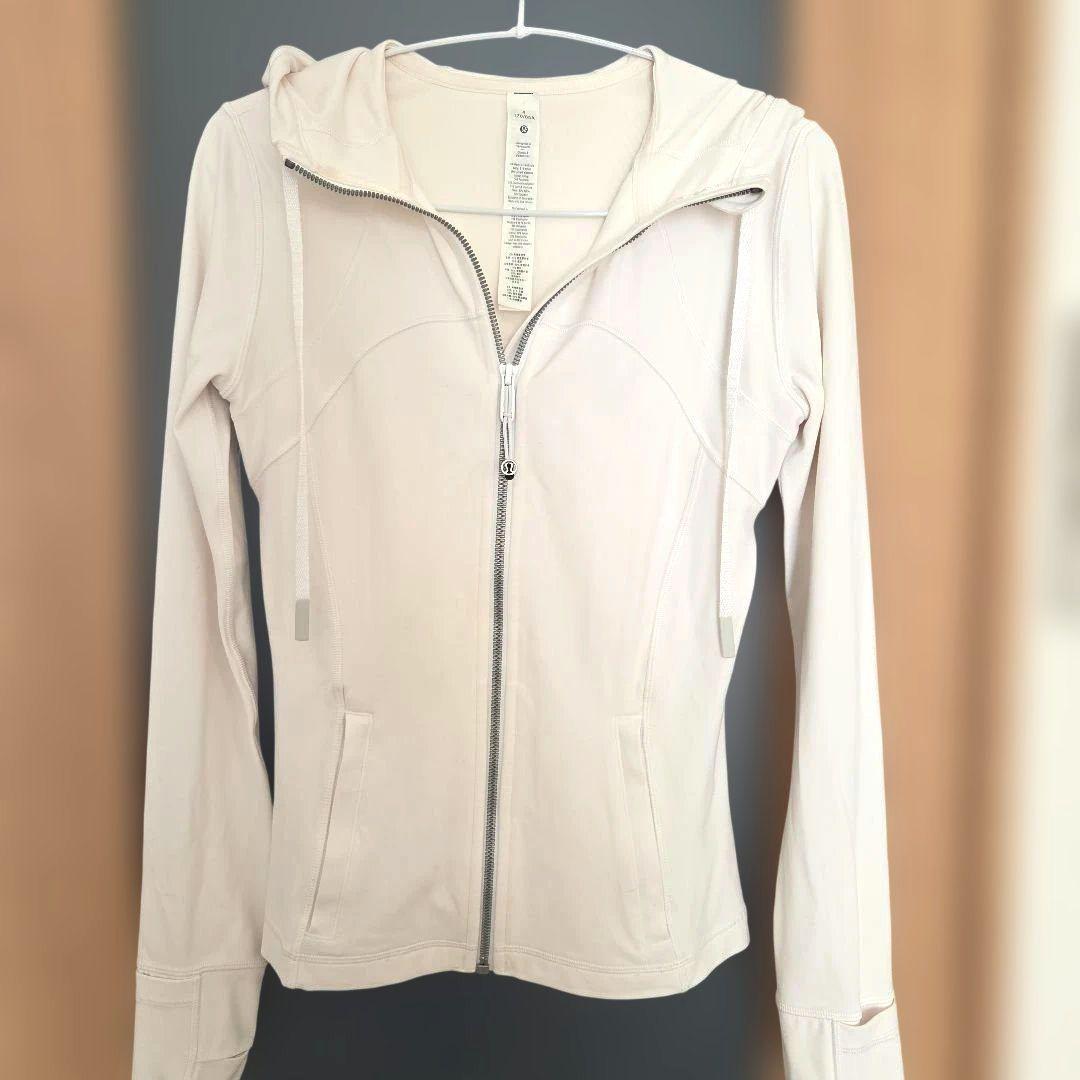 ルルレモン　Defineジャケット　Nulu 4 オフホワイト