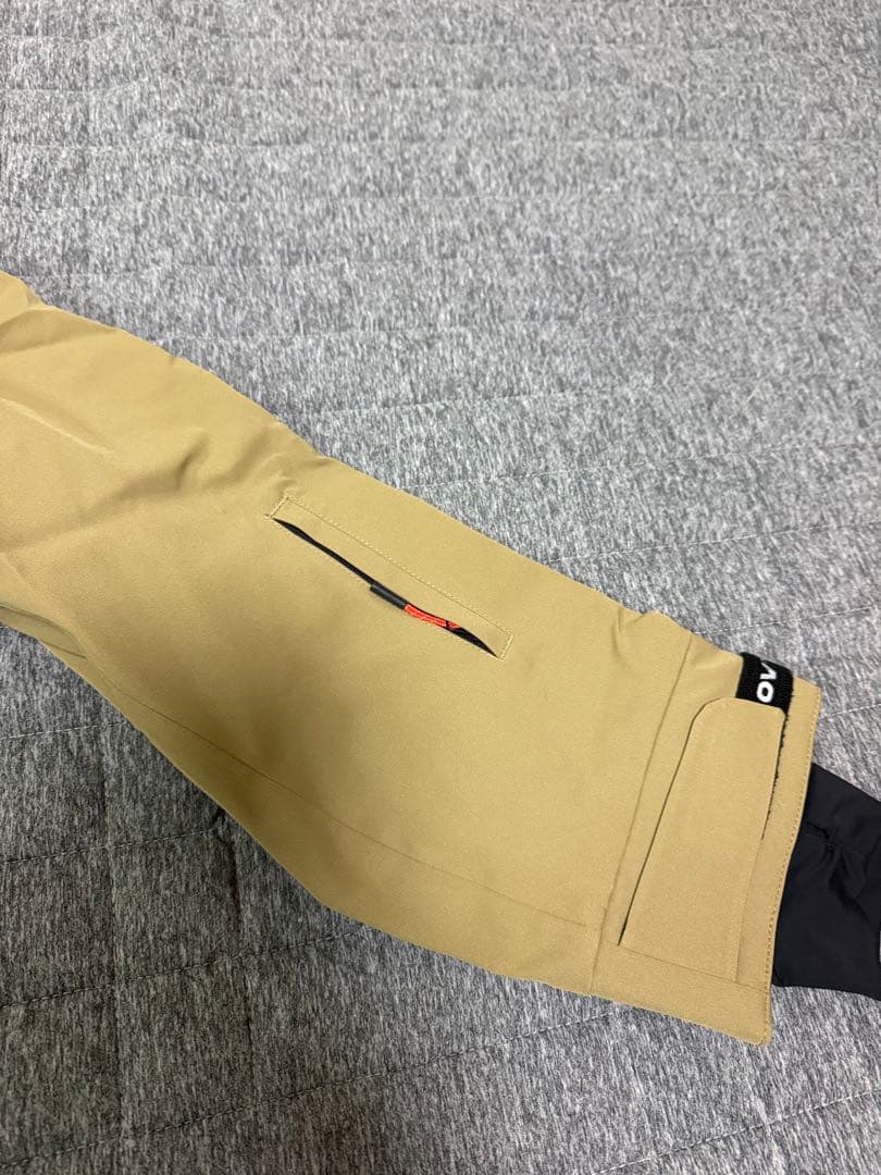 ovyo スノーボード　ウェア　ジャケット　ベージュ