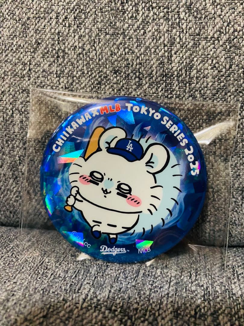 ちいかわ　MLB TOKYO SELIES ホログラム缶バッジ　全11種コンプ