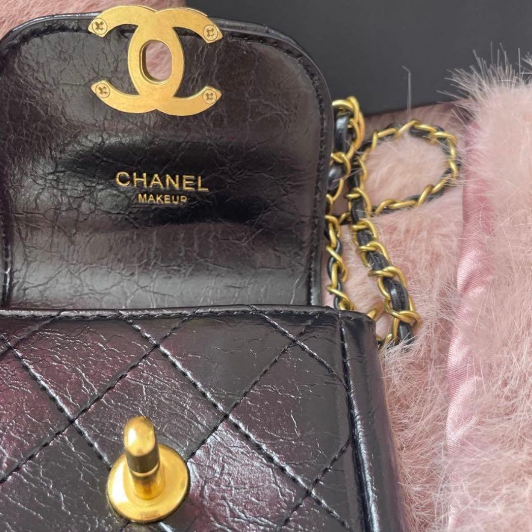 CHANEL VIP 非売品 スマホ　ショルダー　ケース