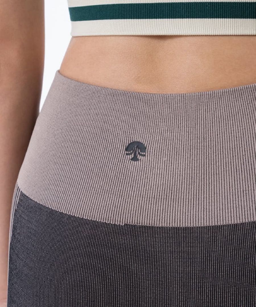 【SUKALA】シャドーストライプメランジレギンス　Mサイズ