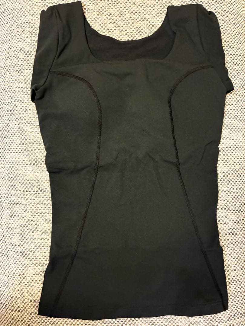 リントスル【LAVA】トップス&レギンス M