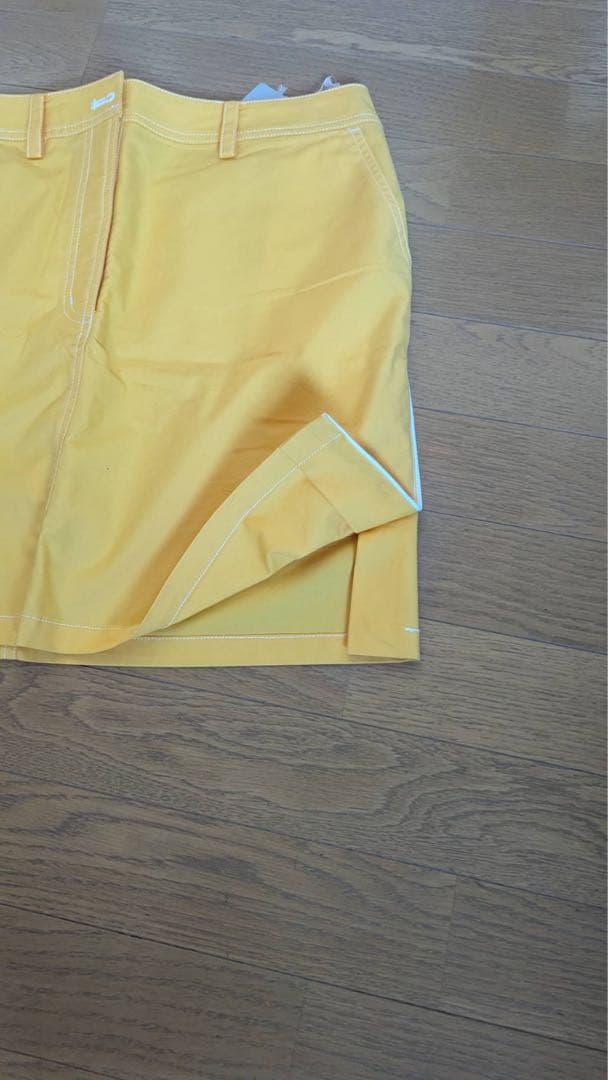 黒と黄色のゴルフスカート2枚組　新品未使用