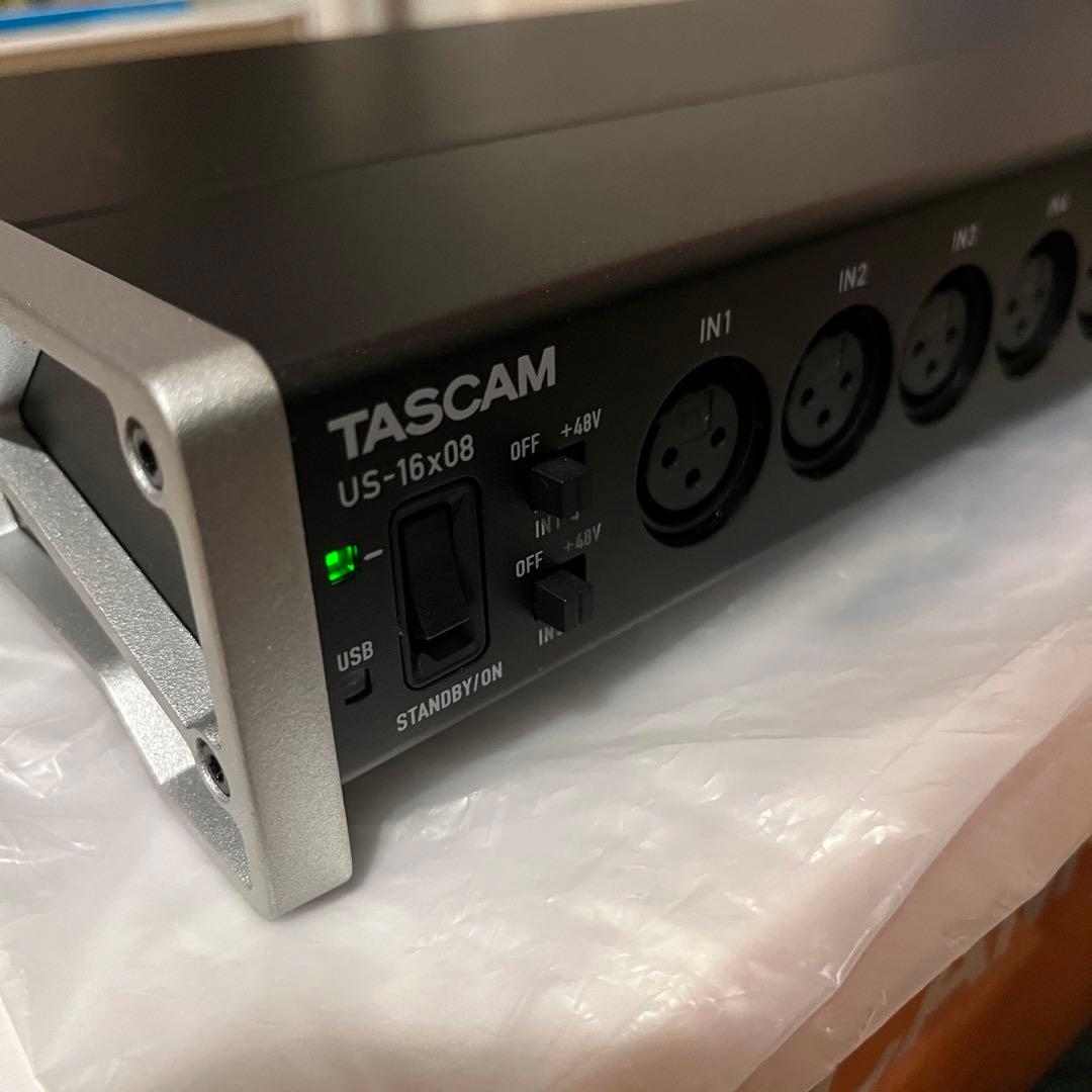 TASCAM US-16x08 オーディオインターフェイス