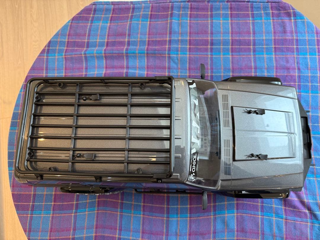 ホビーラジコン axial SCX10 II 2000 JEEP CHEROKEE