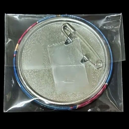 ジョジョの奇妙な冒険 第六部 ストーンオーシャン レトロ看板 缶バッジ 空条徐倫