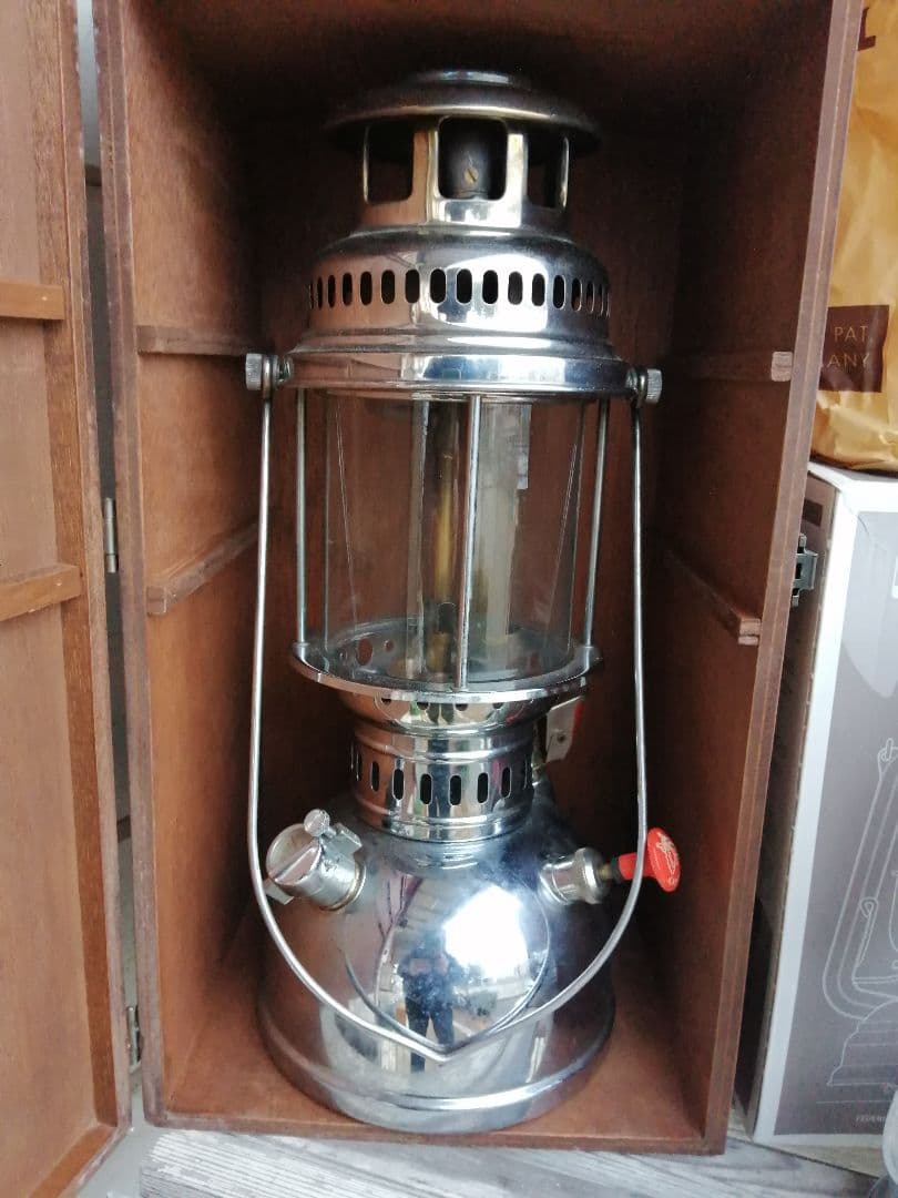 ランタン3台セット　Coleman・真鍮製Butterfly・FEUERHAND