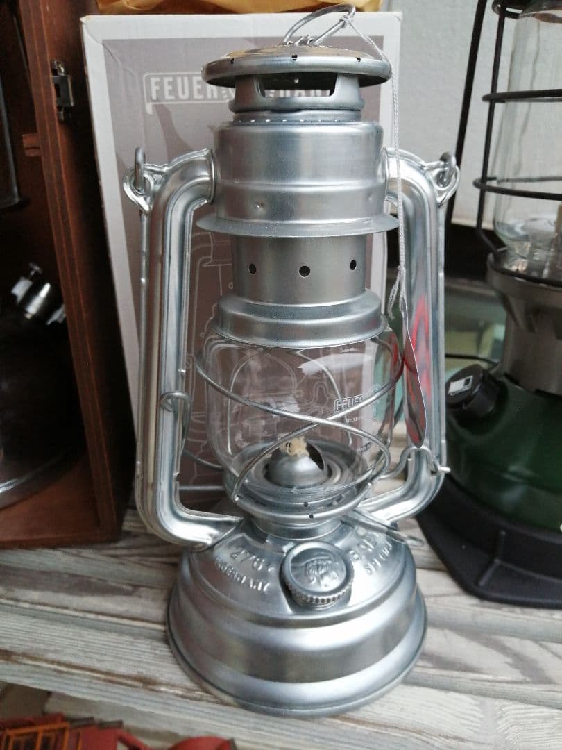 ランタン3台セット　Coleman・真鍮製Butterfly・FEUERHAND