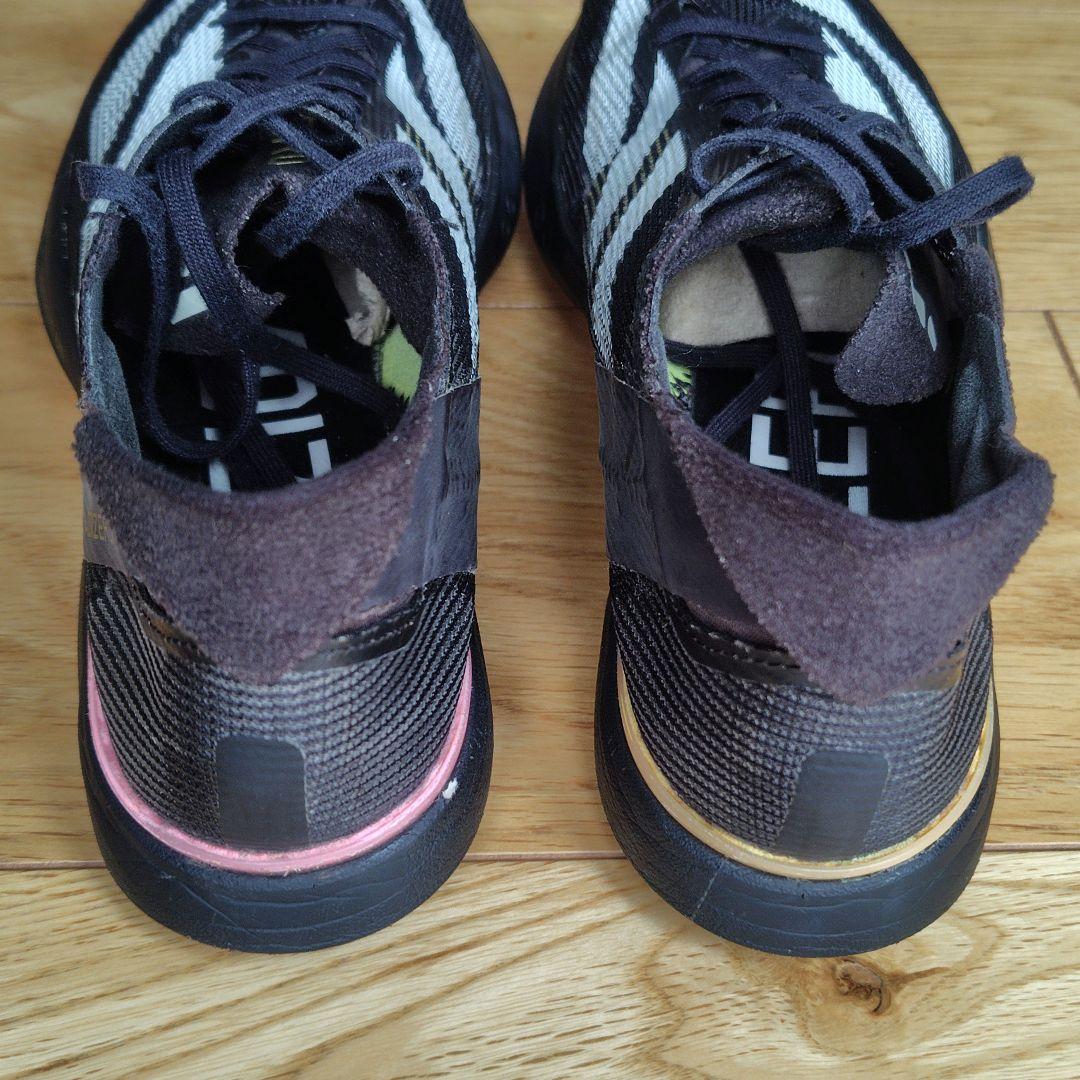 adidasスパイクシューズ 黒/白