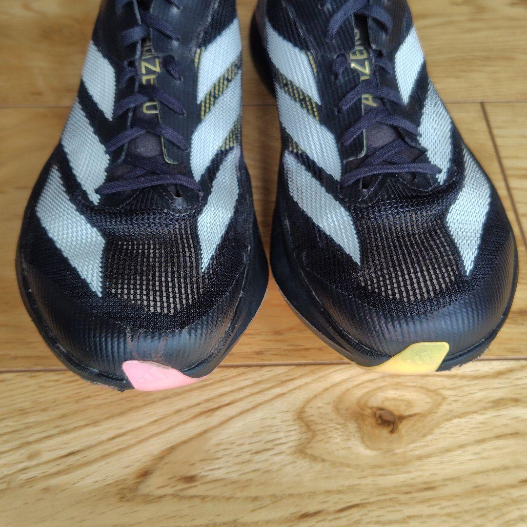 adidasスパイクシューズ 黒/白