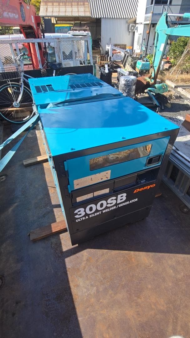 動作品 デンヨー 極超低騒音型 防音型ディーゼル溶接発電機 TLW-300SB