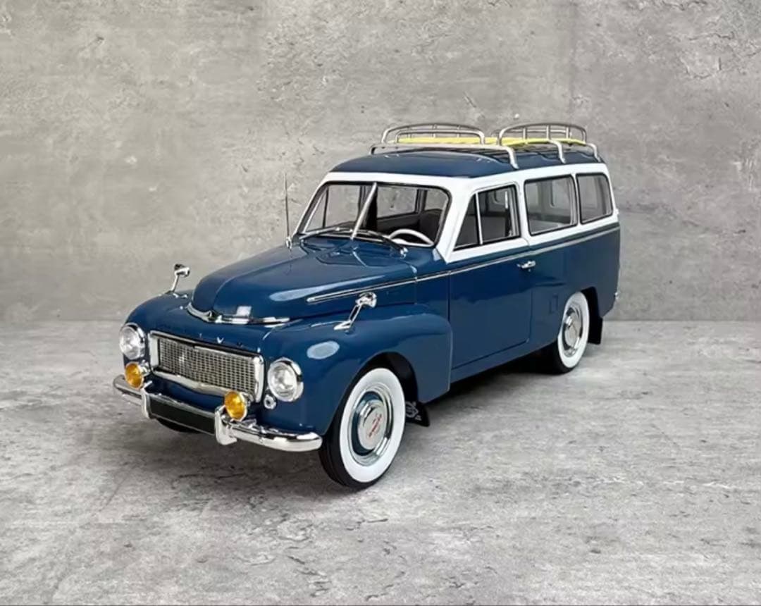 1/18ボルボ クラシックバン ダークブルー