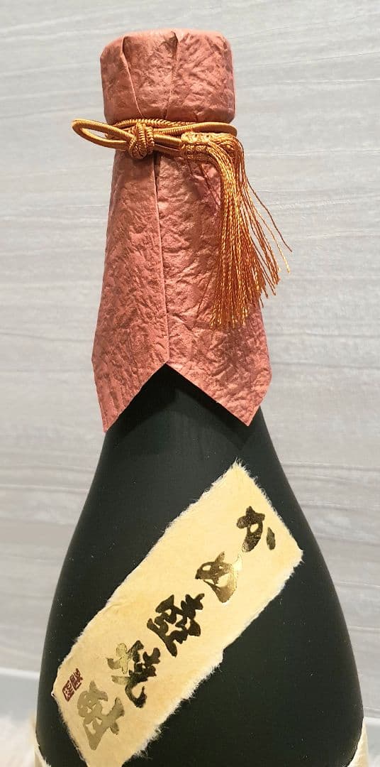 ✨森伊蔵 かめ壺焼酎 720ml 本格芋焼酎 箱入り✨