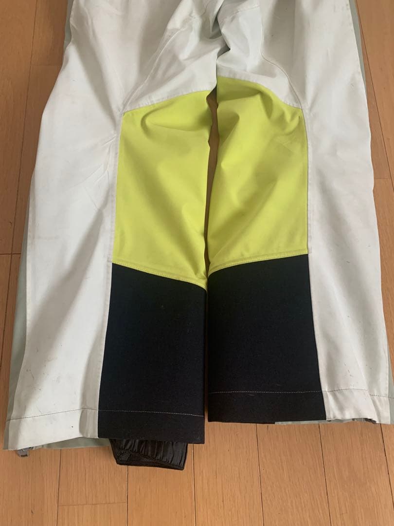 TEAM DESCENTE スキーウェア2023-24市販　　上下SSSサイズ