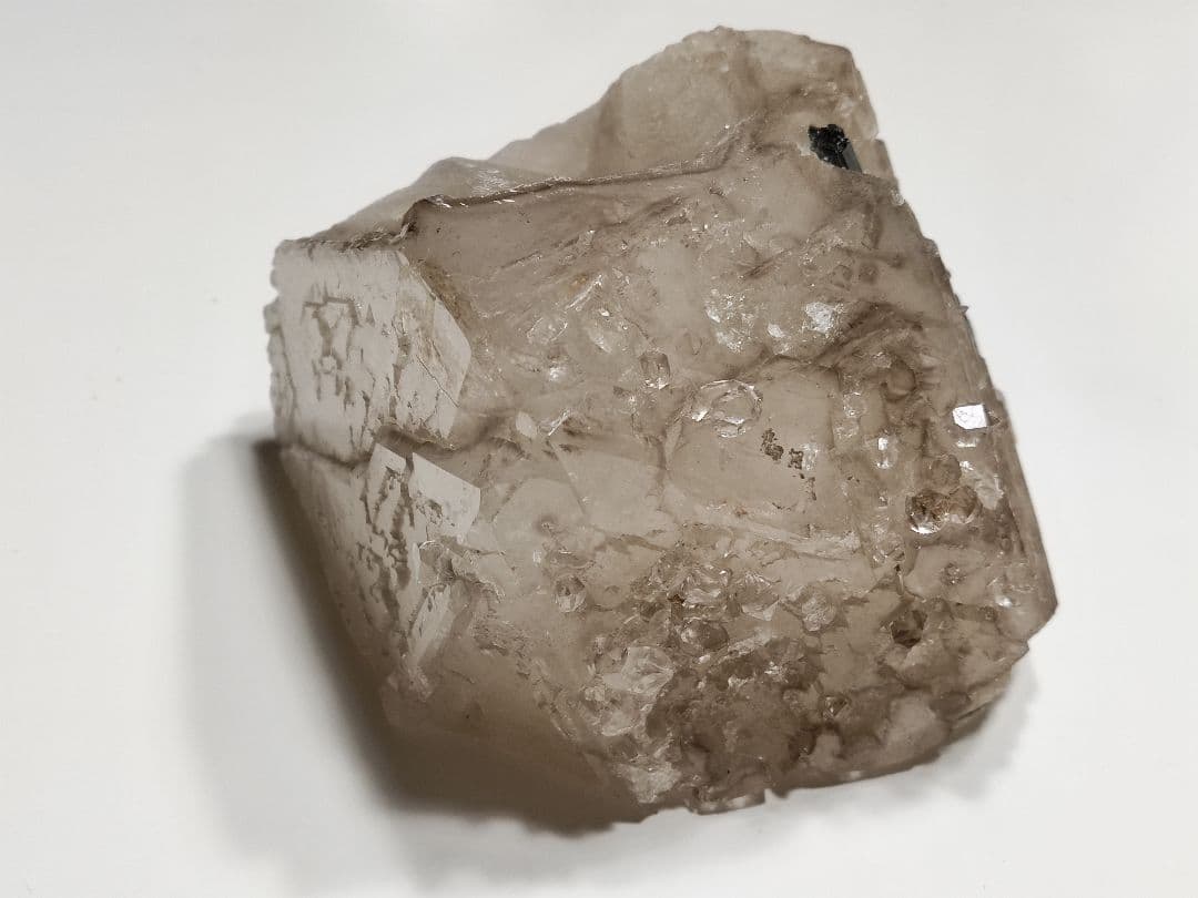 パワーストーン　原石　希少！　トルマリンwithクォーツ原石　1,877g