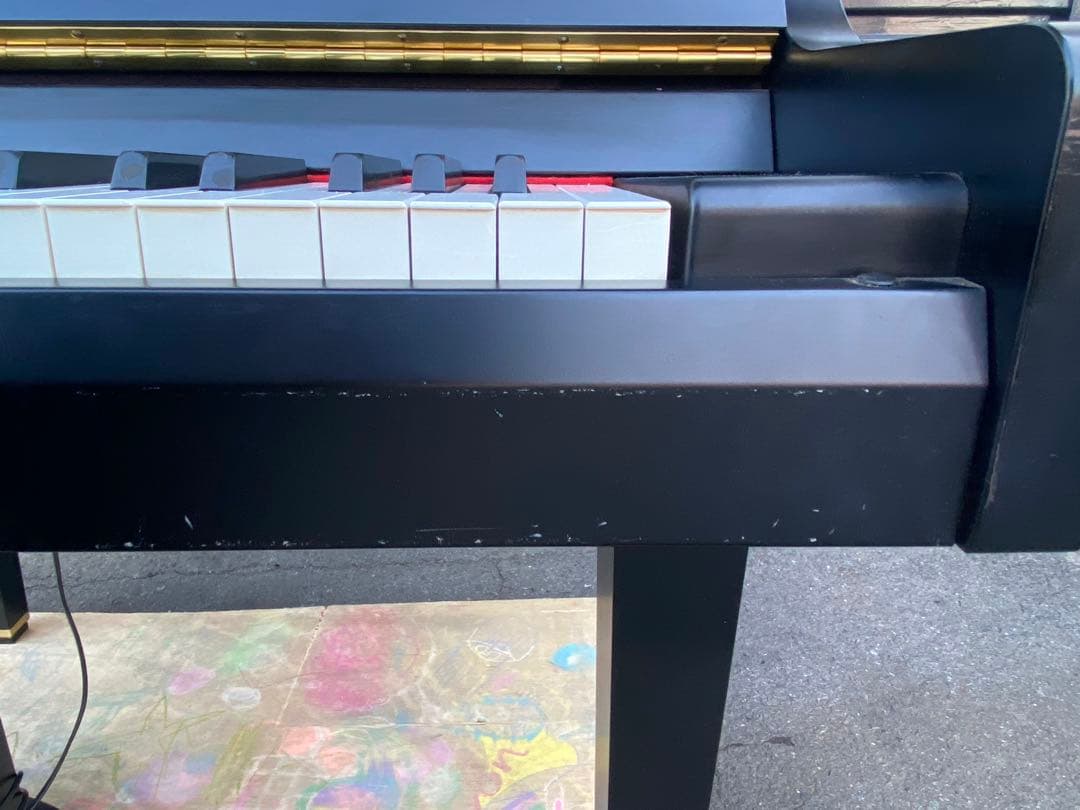 グランドピアノ型電子ピアノ YAMAHA DGP-1(ブラック)