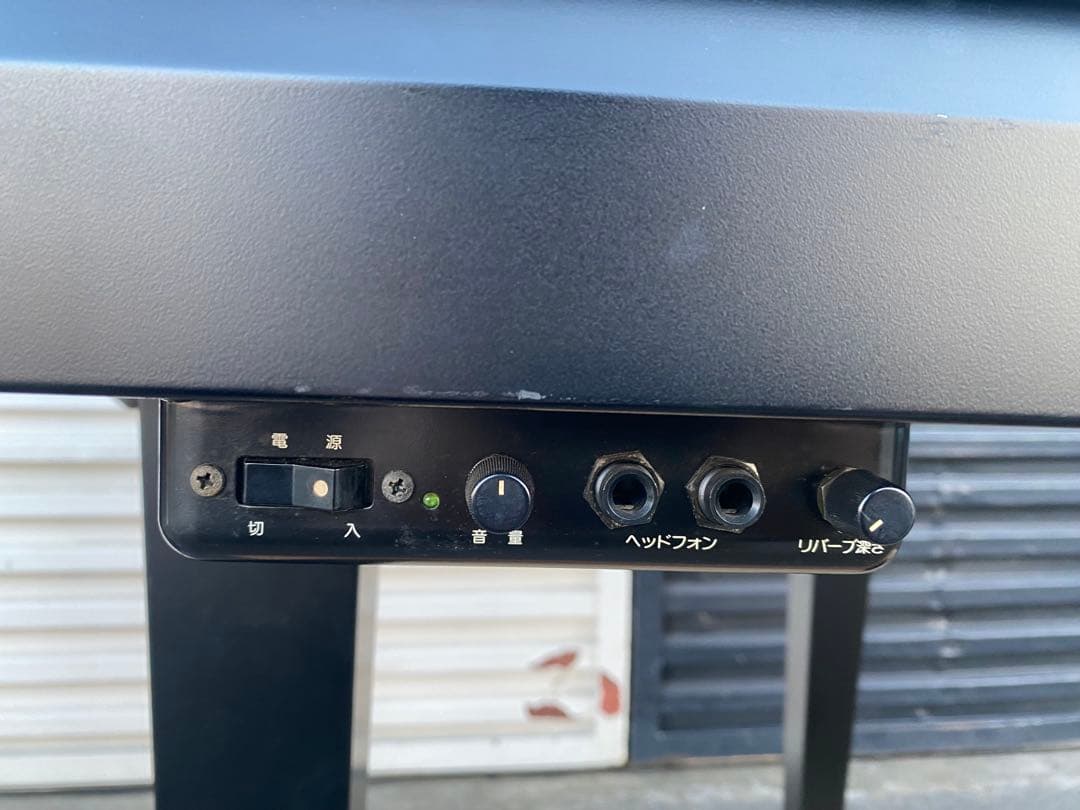 グランドピアノ型電子ピアノ YAMAHA DGP-1(ブラック)