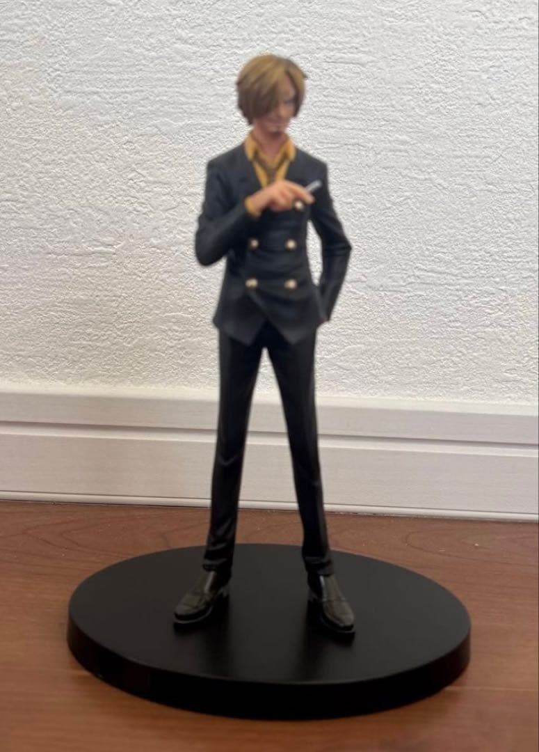 ワンピースフィギュア　11体セット　ロジャー、エース、ゾロ、ナミ、ワイパー等