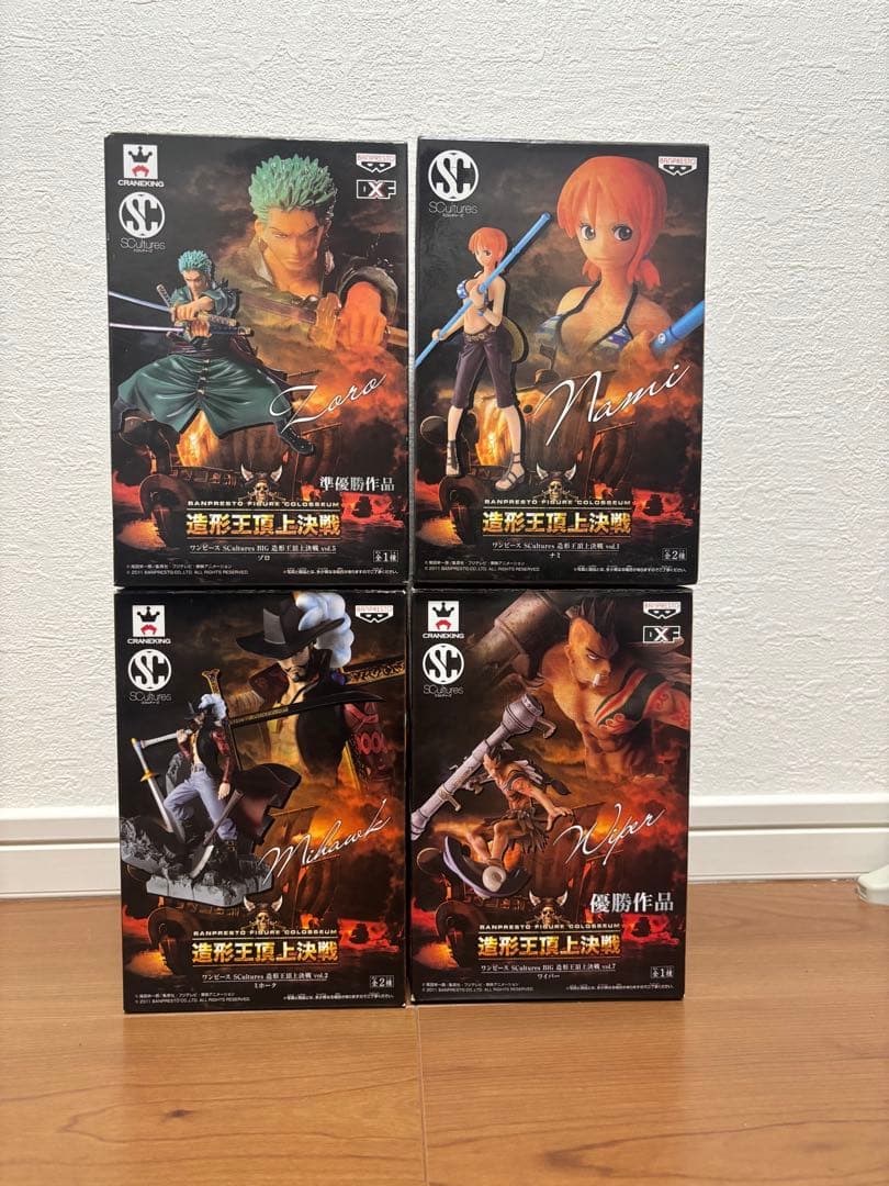 ワンピースフィギュア　11体セット　ロジャー、エース、ゾロ、ナミ、ワイパー等