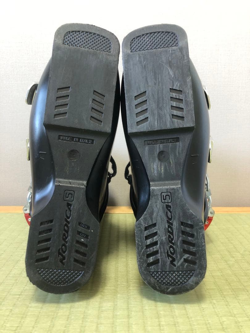 ノルディカ　スキーブーツ　24㎝