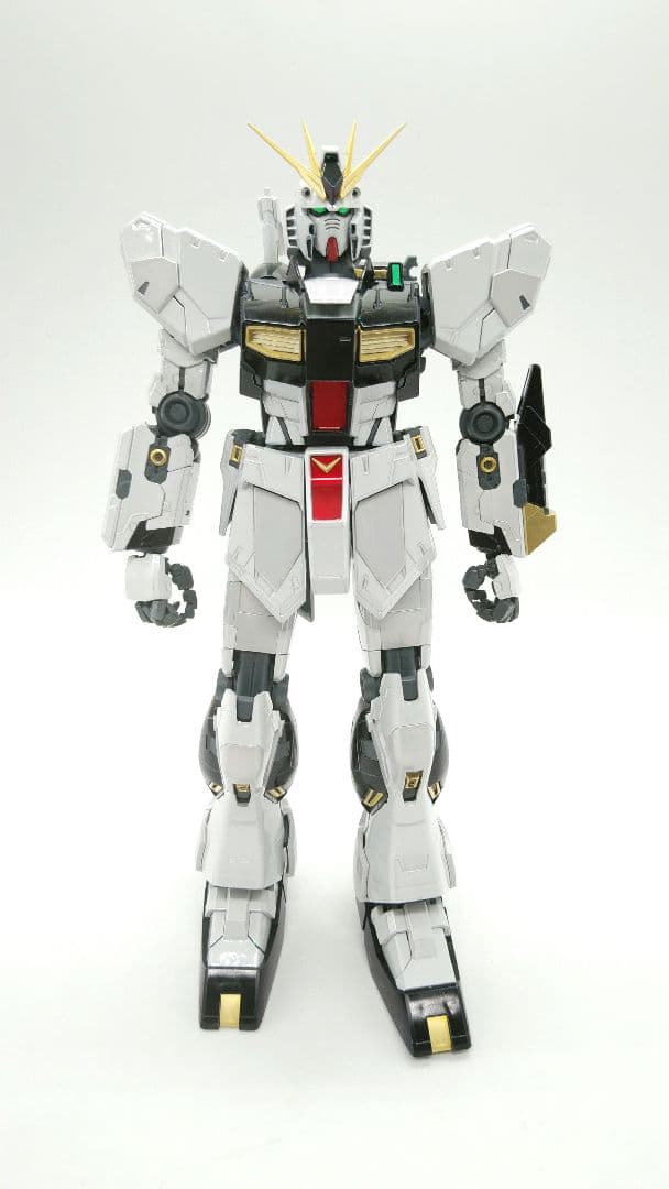 MG 1/100 νガンダム チタニウムフィニッシュ　ニューガンダム