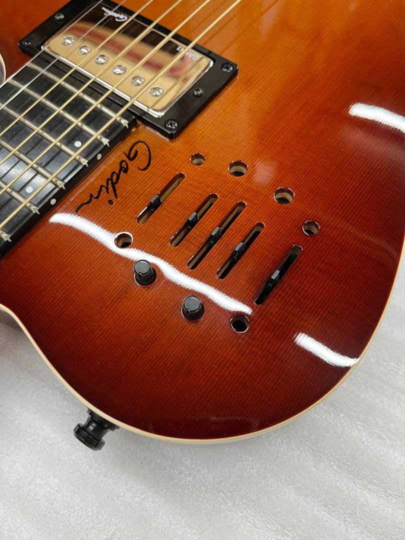 【ハードケース付】 Godin A6 Ultra cognac burst