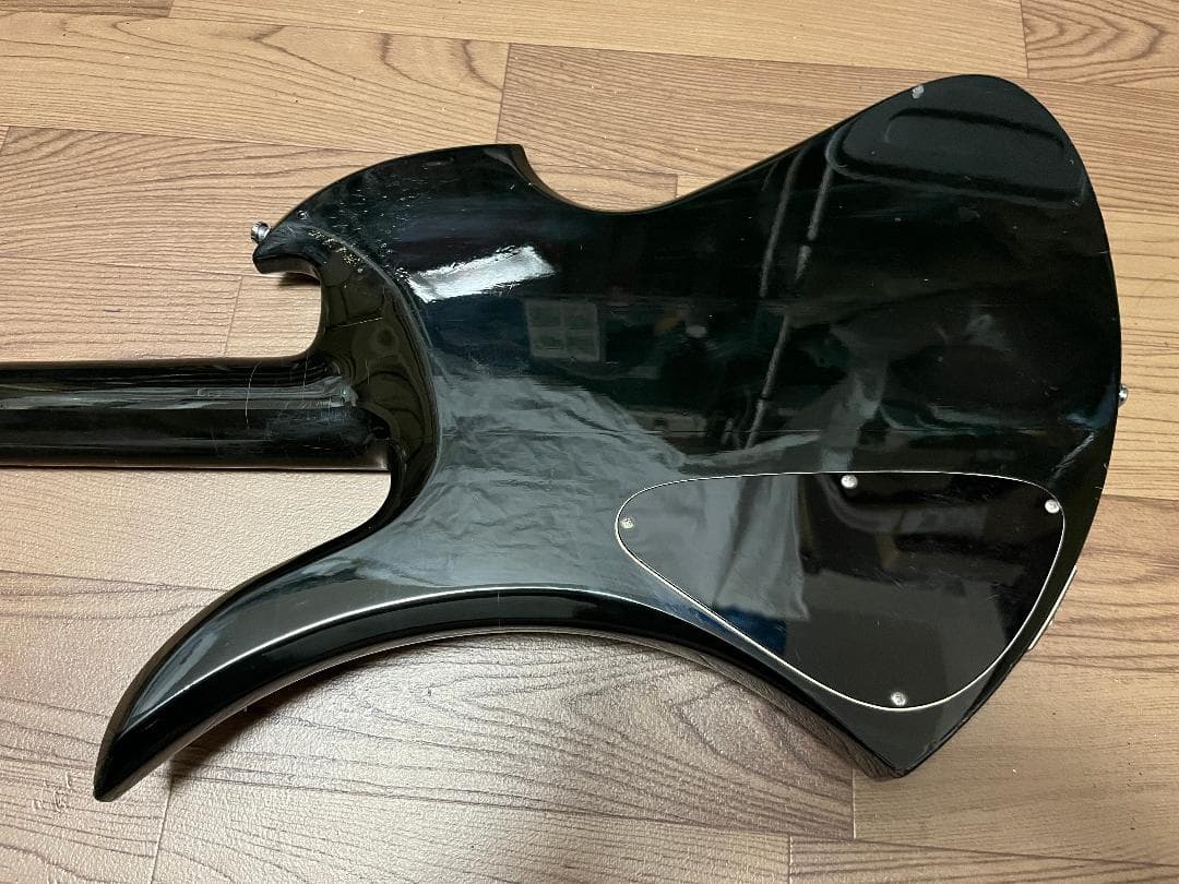 フェルナンデス製　モッキンバードベース　ブラック　スルーネック　VINTAGE