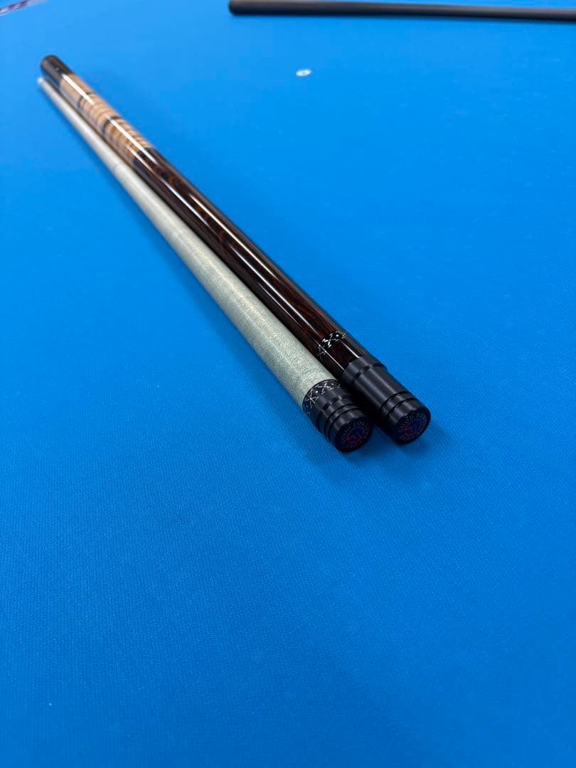 ビリヤード　FUKUキュー