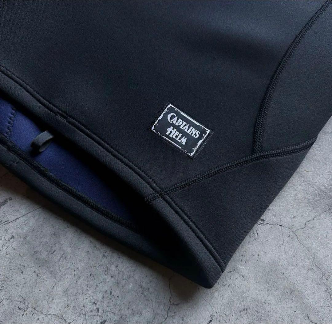 即完売　2023 BREAKER OUT×CAPTAINS HELM タッパー