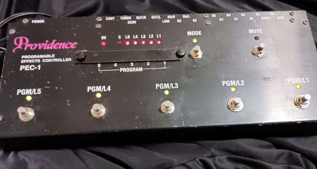 Providence PEC-1 プログラム可能エフェクトコントローラー