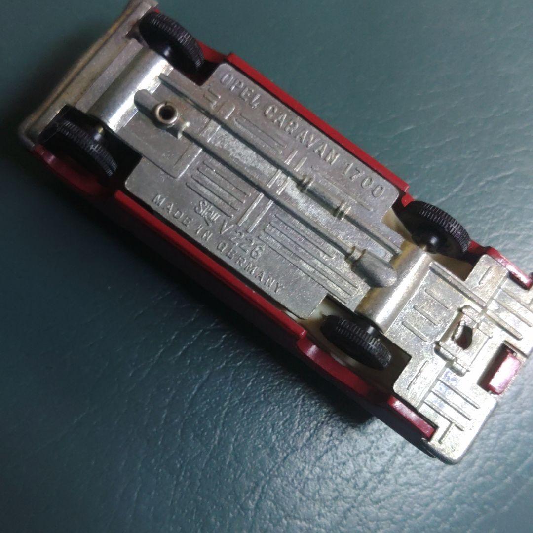 opel caravan1700　ドイツ製【ミニカー】